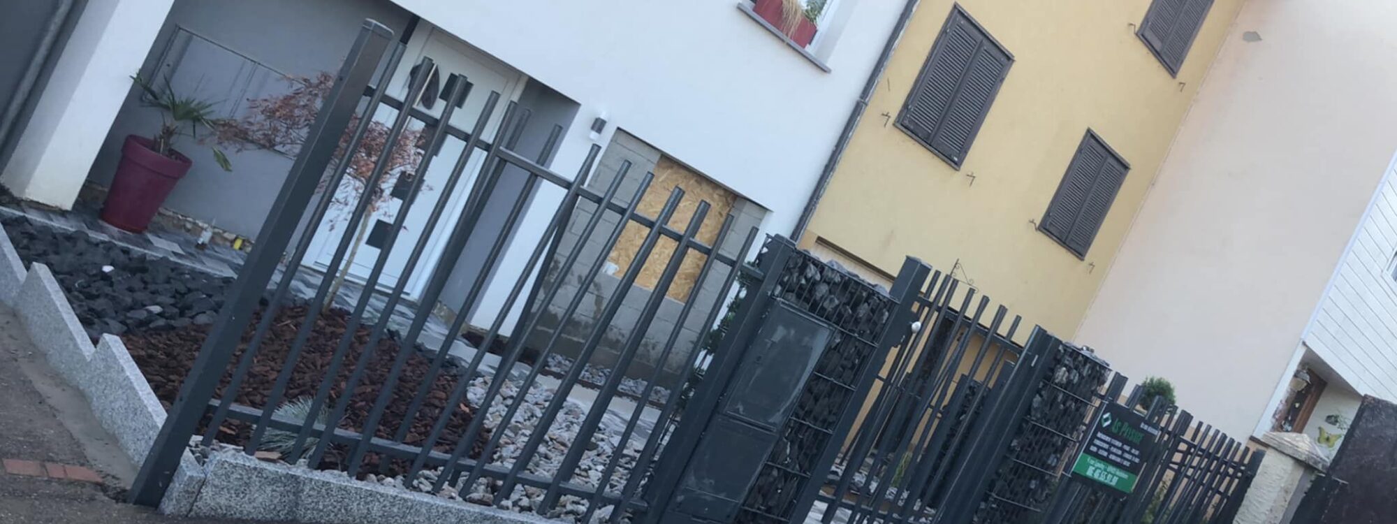 Comment renforcer la s&eacute;curit&eacute; de son portail avec un interphone ou une cam&eacute;ra ? Pfastatt