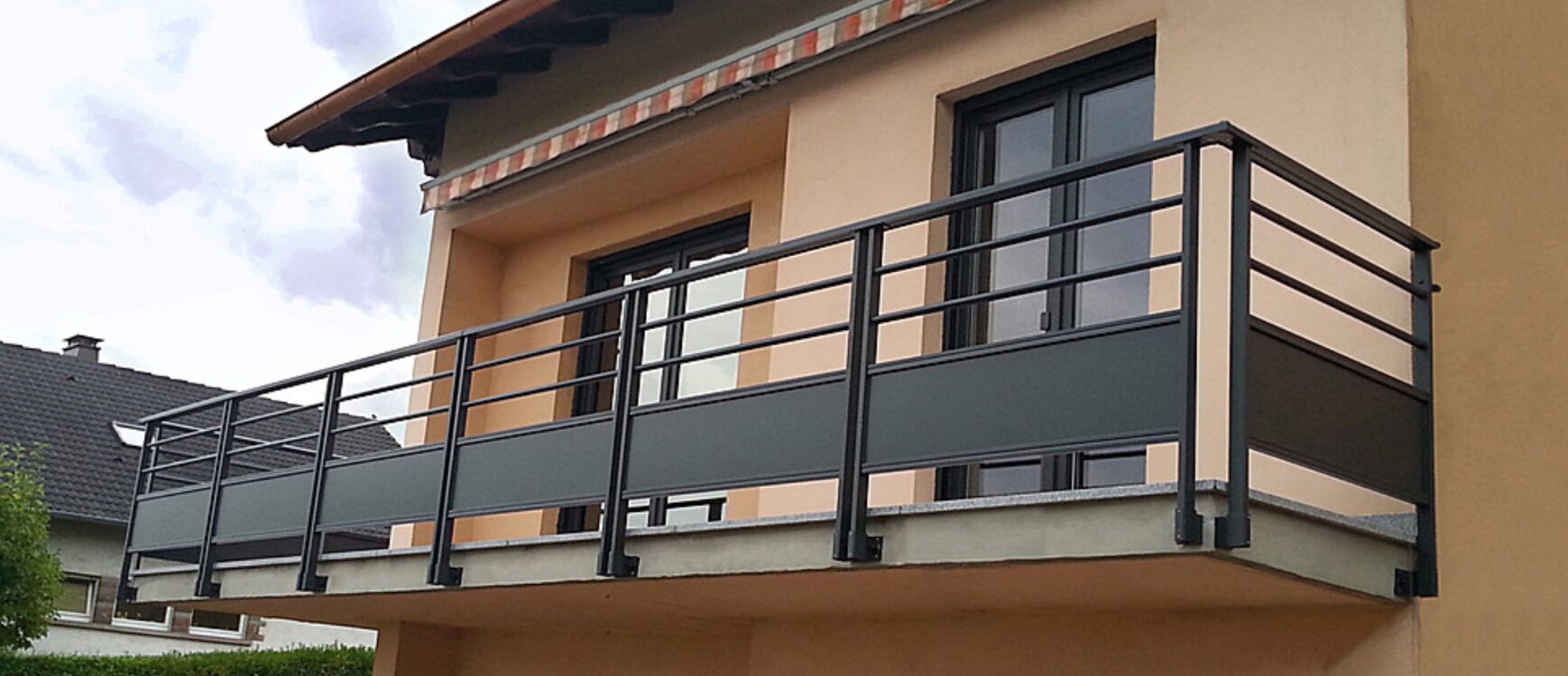 Pourquoi commander un garde-corps sur mesure ? Cernay