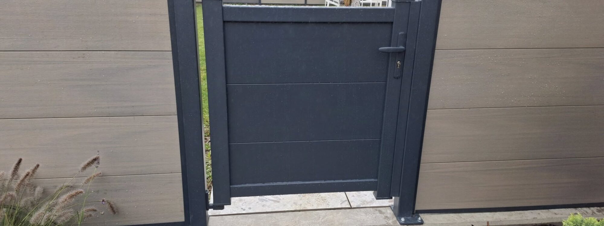 FIBERDECK 2000X750 | Procloture Portillon en aluminium ou acier : lequel choisir pour une meilleure sécurité ? Illzach